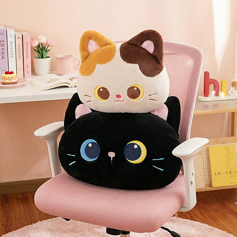 Simpàtic i adorable coixí i joguina de peluix per a gats tricolors i gats negres