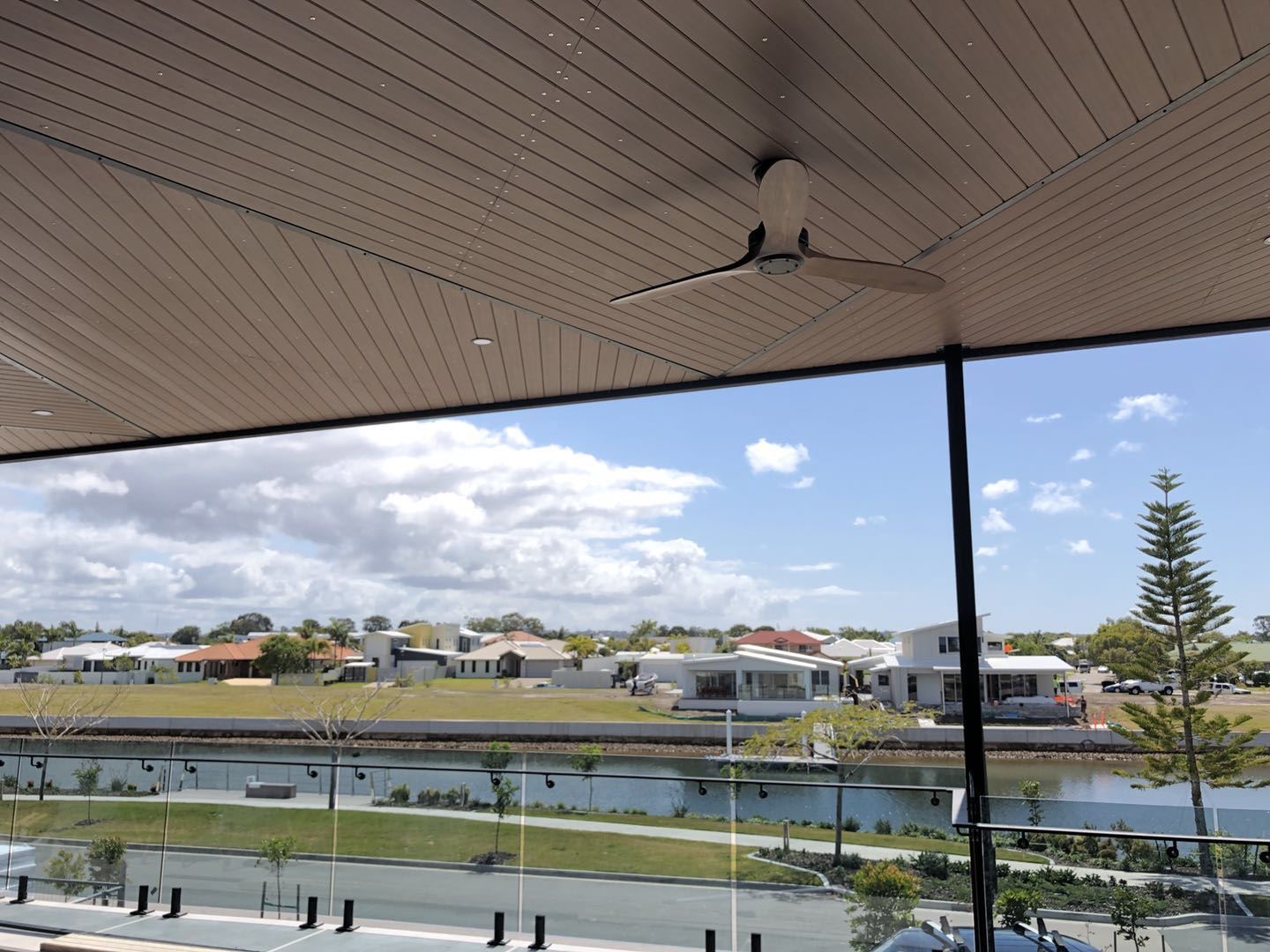 Estat del mercat WPC- 广州圆航-第 3 组-张丽霞