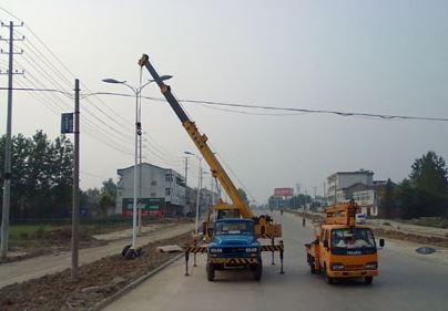 Avantatges evidents de la làmpada de carrer solar 淄博风向标信息科技有限公司 -2 组-张玲玲